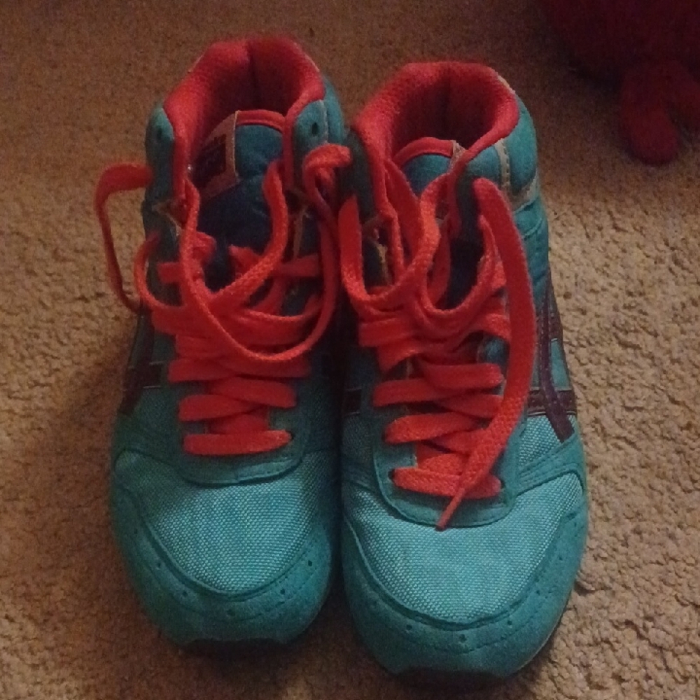 Onitsuka Retro Tiger by Asics Turquoise Sneakers with Pink Accents OBO